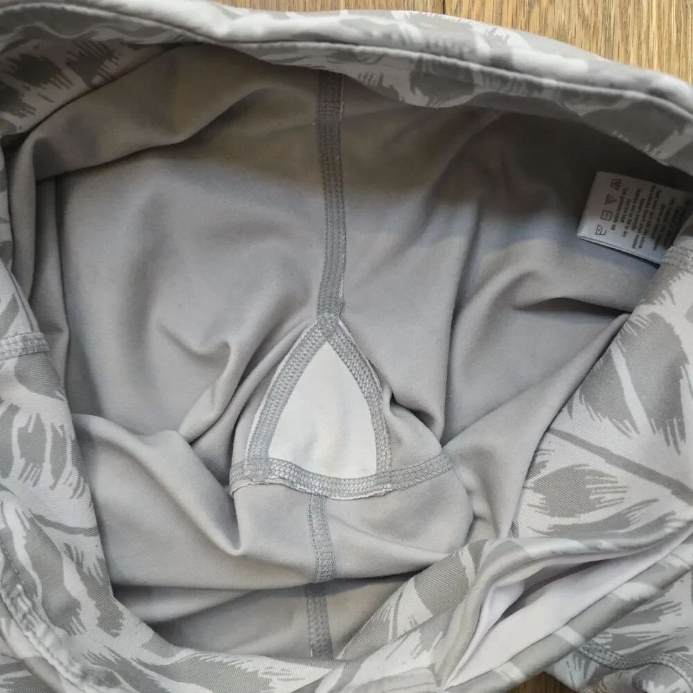 ALO Yoga Palm Springs Airbrushed White Gray Leaf Pattern Leggings Size Small